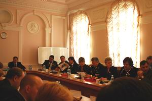 Мы желаем знать подробно: кто, куда, чего и как!..