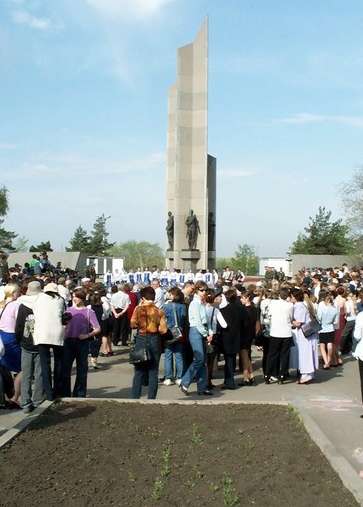 И память, и благоустройство