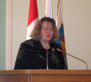 36 лет в очереди