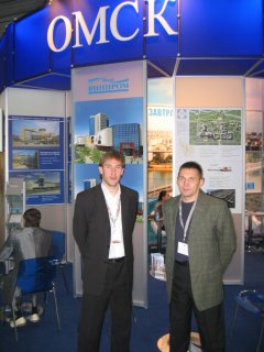 И себя показали...