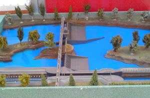 Макет плотины гидроузла на Иртыше