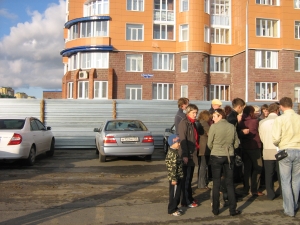 Недавний митинг жителей микрорайона "Кристалл"