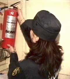 Чтоб не вспыхнуть очагу культуры...