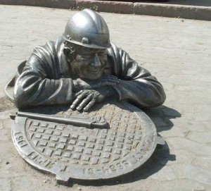 Наша задвижка. Как хотим, так и двигаем