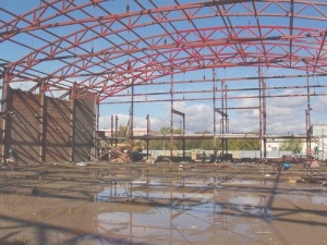 На Заозерной строят дворец. Типовой