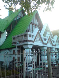 Храм им. св. Константина и Елены в Октябрьском округе Омска