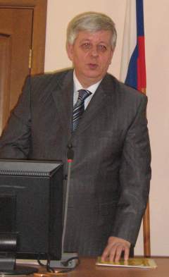 Александр Стерлягов на вручении дипломов