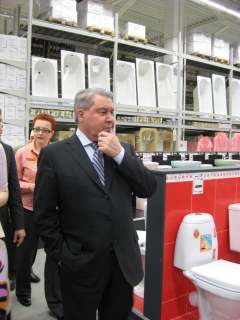 Губернатор Омской области Леонид Полежаев