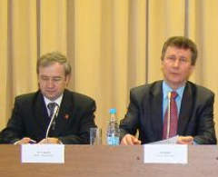 (С) www.omsk-parlament.ru