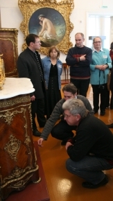 Осмотр мебели