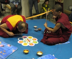 песочная живопись Тибета