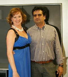 генеральный директор интерьерного салона STATUS Елена Марцинюк и совладелец компании "Хеновева Групп" Raul Quintero