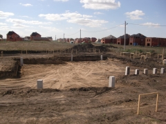 Забивка свай клабхауса "Бремен" в Омске