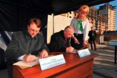 Подписание соглашения в Омске "Алмазинвестом" и Сбербанком