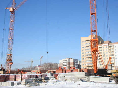 Строящийся 9-этажный дом в ЖК "Любимый"