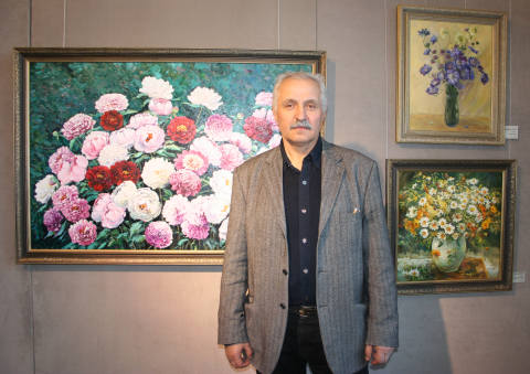 Иван Солодухин. Выставка "Сто букетов любимым" в Омске