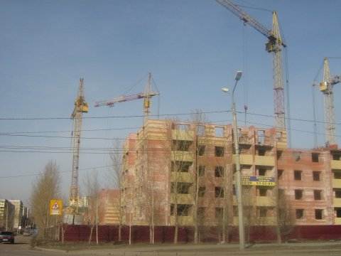 Дом на пересечении улиц Перелета и Степанца