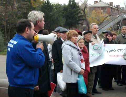 Митинг в сквере имени 30-летия  ВЛКСМ