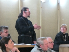 Отец Дионисий