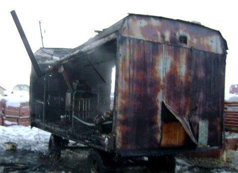 Фото с пожара в п. Ростовка Омской области