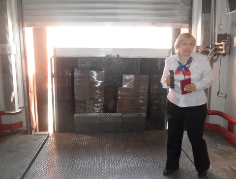 Приемник в гипермаркете "Ашан" в Омске