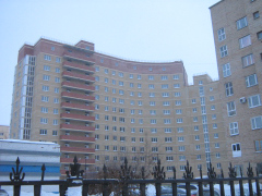 Жилой дом по проспекту Комарова в Омске