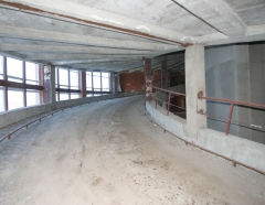 Многоэтажный гараж-стоянка в Омске