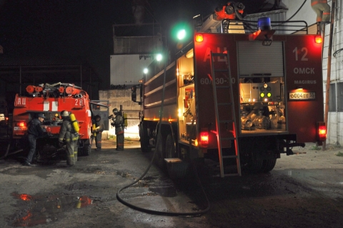 Пожар по ул. 2-я Казахстанская в Омске