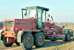 Трактор в Омской области