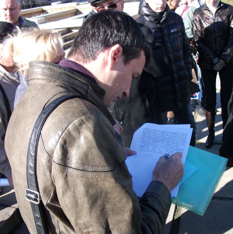 Митинг дольщиков дома по Конева,6