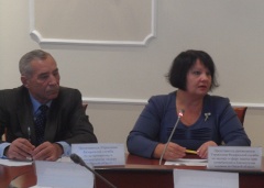 Заседание в мэрии по вопросу "стихиной" торговли в Омске