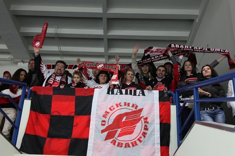 Омский "Авангард" победил чеховский "Витязь"