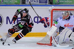 Омский "Авангард" победил магнитогорский "Металлург"