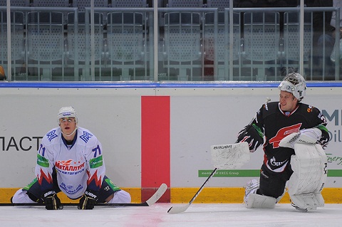 Евгений Малкин против Карри Рамо