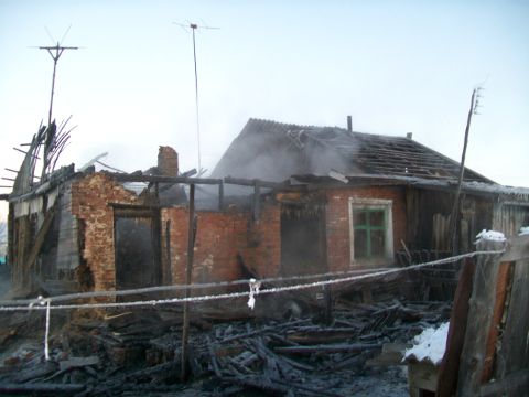 Пожар в поселке Первомайский Тюкалинского района Пожар в поселке Первомайский Тюкалинского района