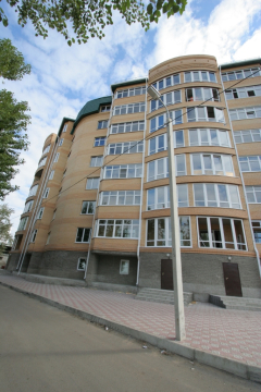 Дом по улице Иртышская Набережная, 9/1 в Омске