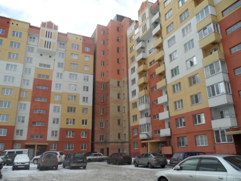 Вставка дома № 4 на ул.Малиновского в Омске (стр.адрес)