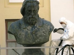 Очистка памятников