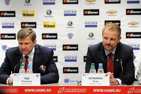 БЫвший тренер "Авангарда" Ростислав Чада обыграл Петри Матикайнена